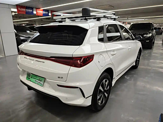 BYD E2  2023 YEAR LUXURY 2023