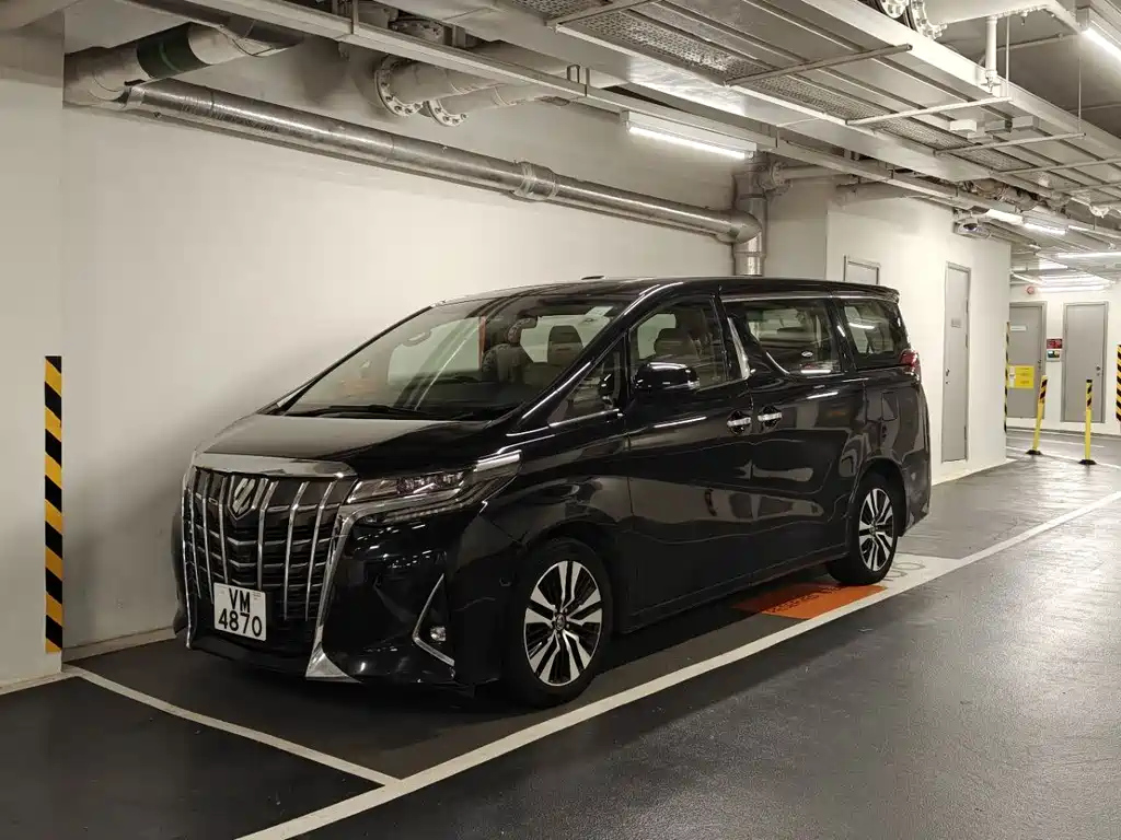 TOYOTA ALPHARD 2018