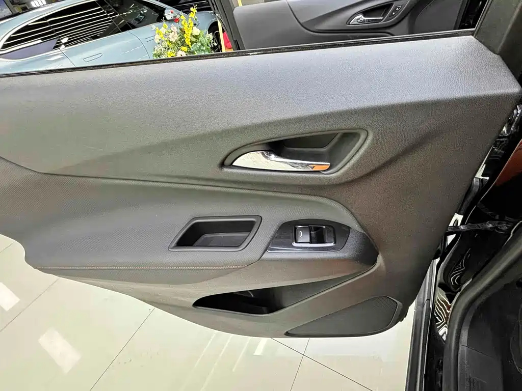 CHEVROLET EXPLORER 2021