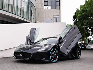 Заказать MASERATI MC20