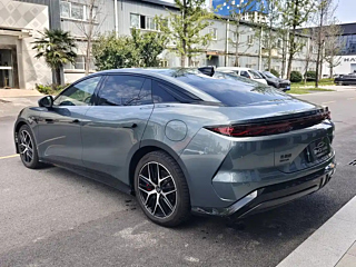 BYD HAN L  2025 YEAR DM-P 4WD  FLAGSHIP TYP 2025