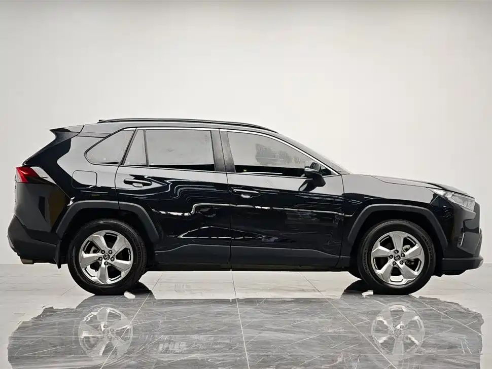 TOYOTA RAV4 RONGFANG 2020
