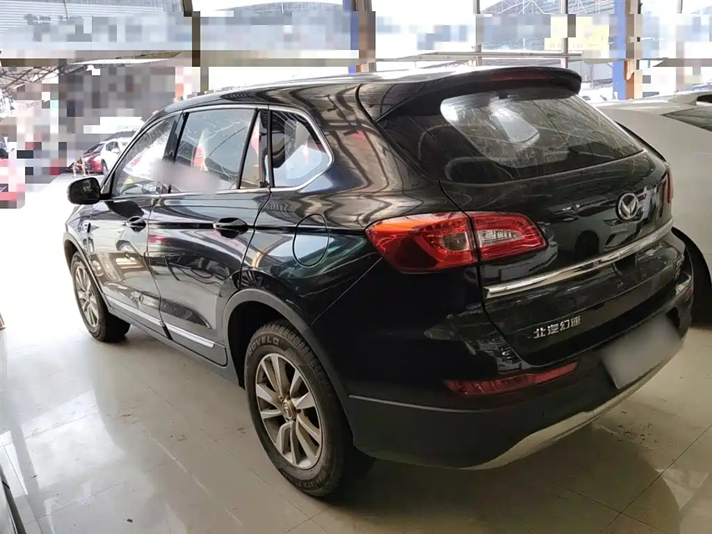 BAIC S6 2015