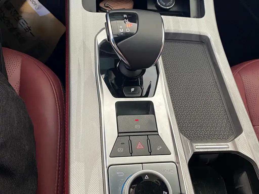 JETOUR X70 PLUS 2023