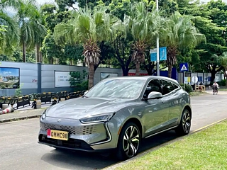 SERES &#36187;&#21147;&#26031;SF5  2021 YEAR  4WD EDITION 2021