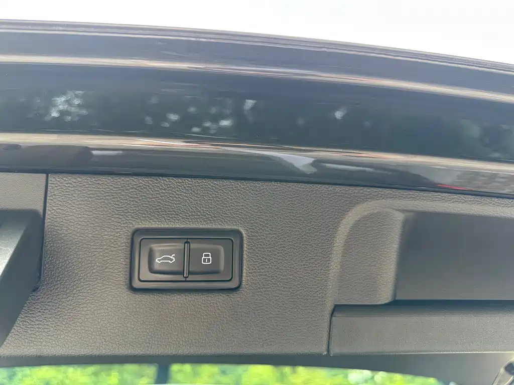 VOLKSWAGEN TAYRON 2020