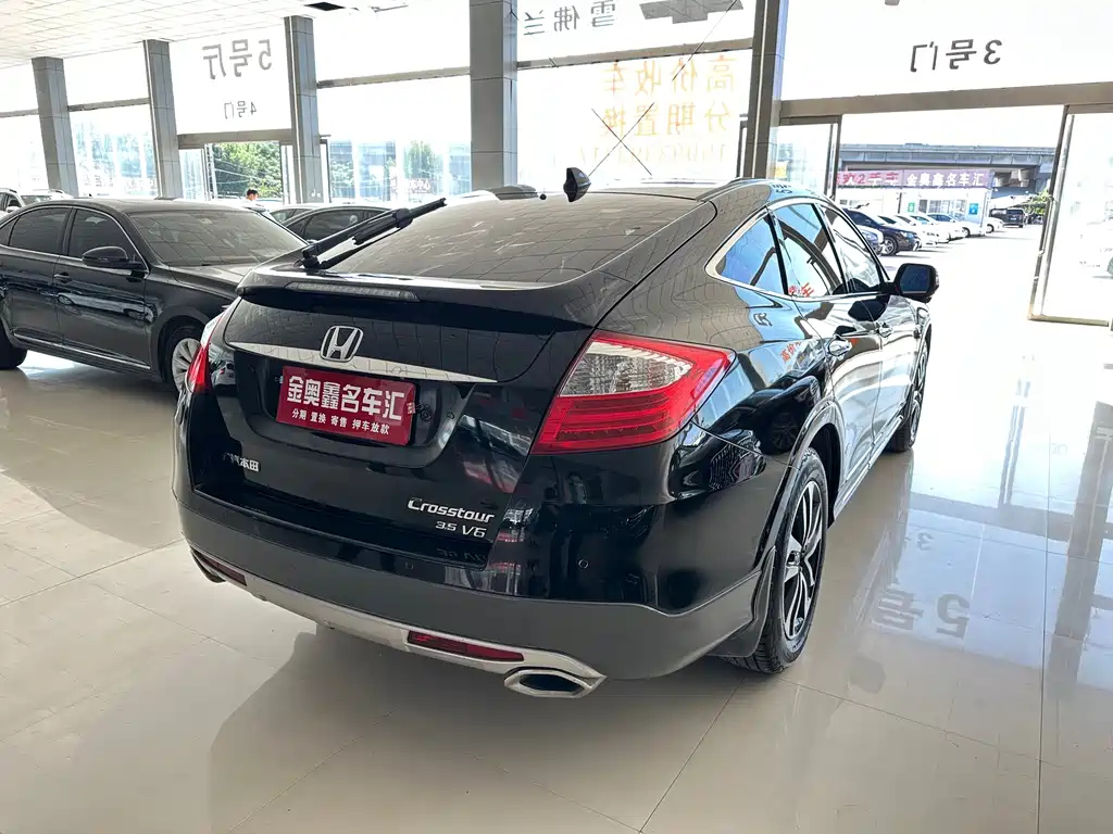 HONDA CROSSTOUR 2016