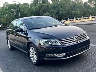 VOLKSWAGEN MAGOTAN 2012