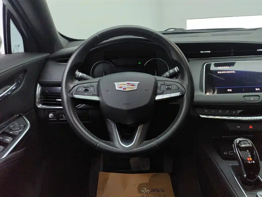 CADILLAC XT4 2020