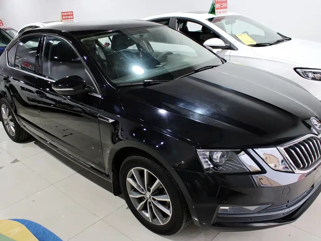 SKODA OCTAVIA 2019