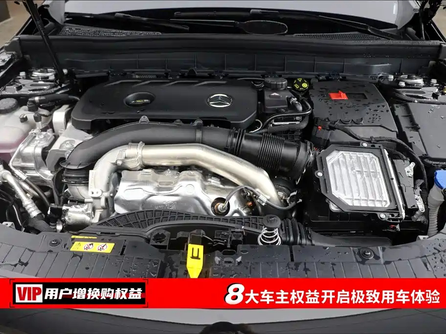 MERCEDES BENZ GLB 2025