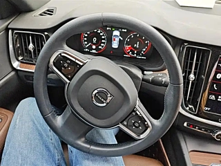 VOLVO S60 2022 YEAR B4 DELUXE EDITION 2022