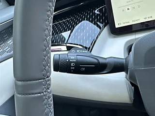 ZEEKR 009 2024 YEAR SEATS EDITION 108KWH 2024