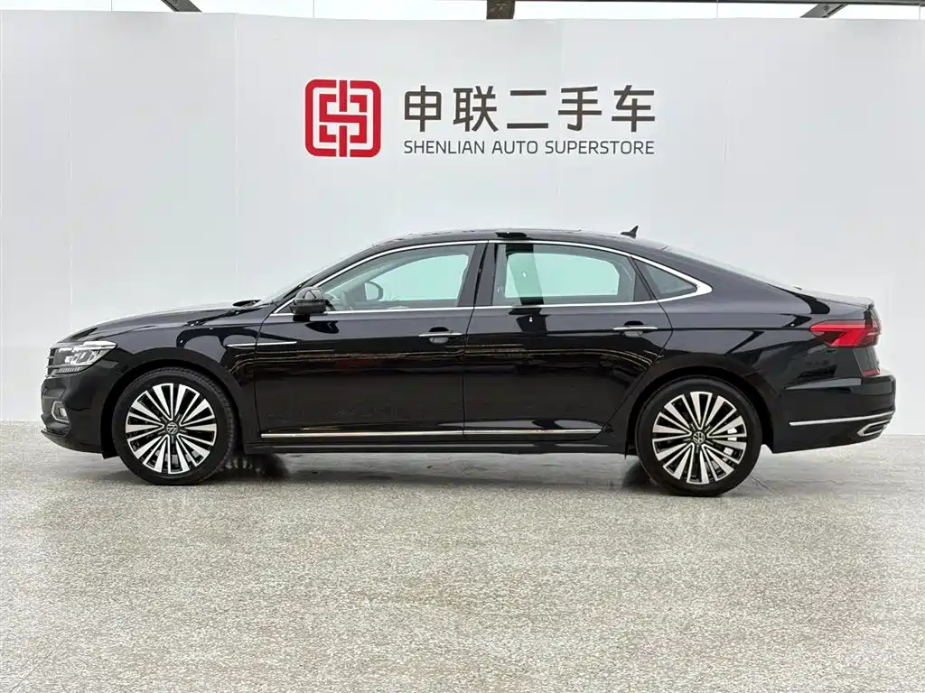 VOLKSWAGEN PASSAT 2020
