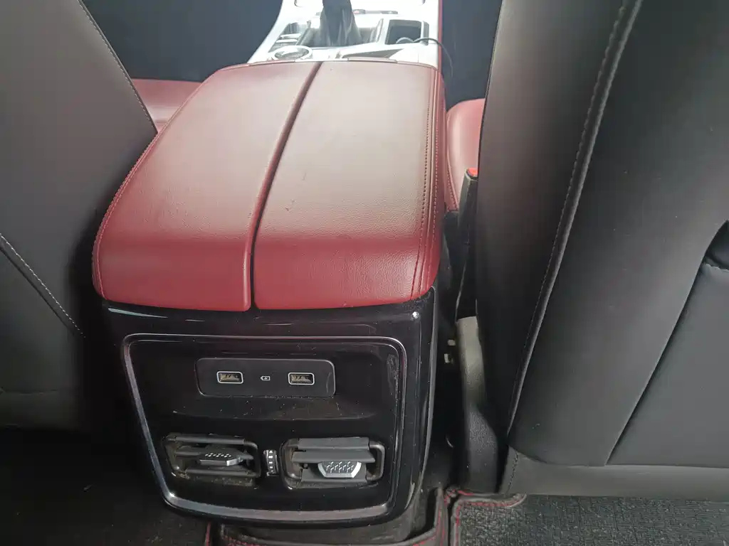 JETOUR X70 PLUS 2023