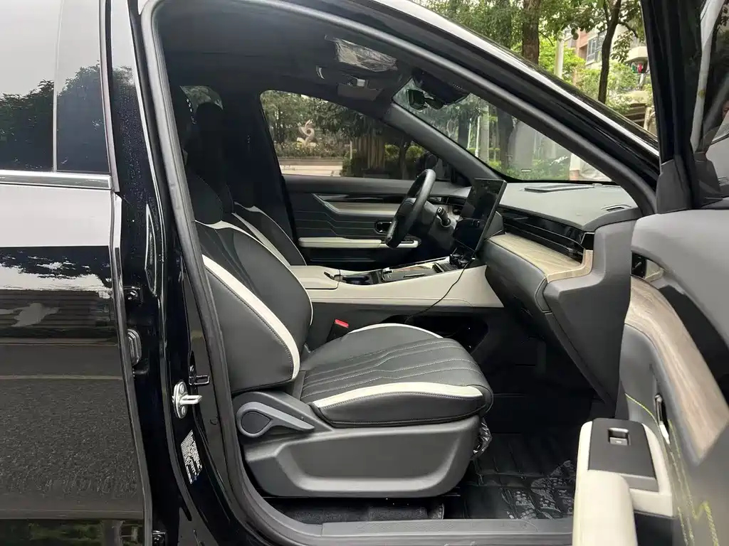 JETOUR SHANHAI L6 2024