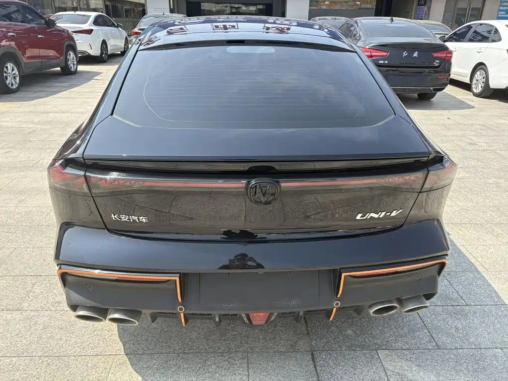 CHANGAN UNI-V 2023