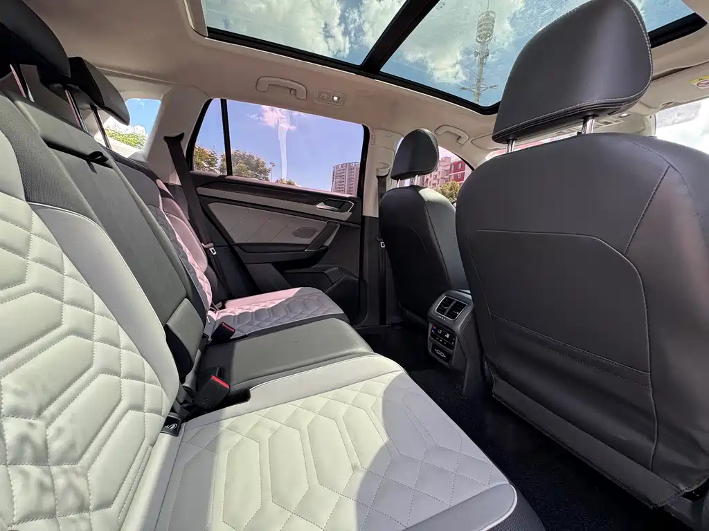VOLKSWAGEN TAYRON 2022