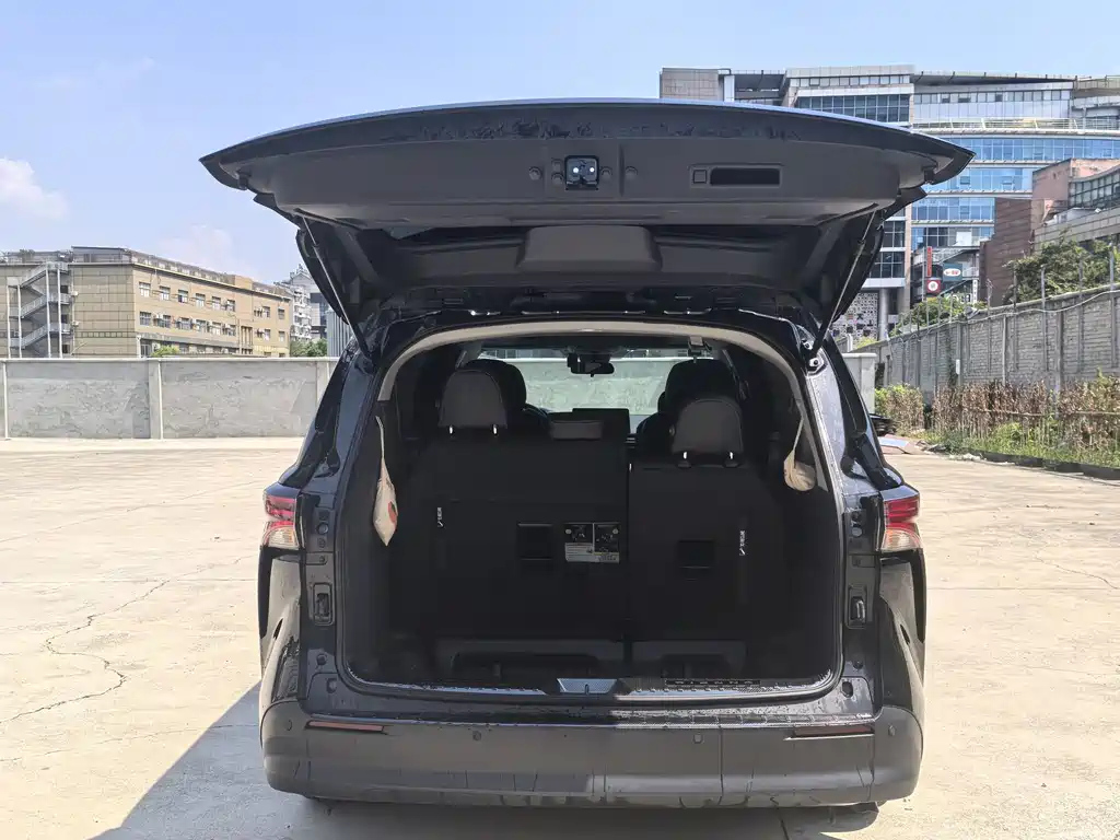 TOYOTA SIENNA SIENNA 2024