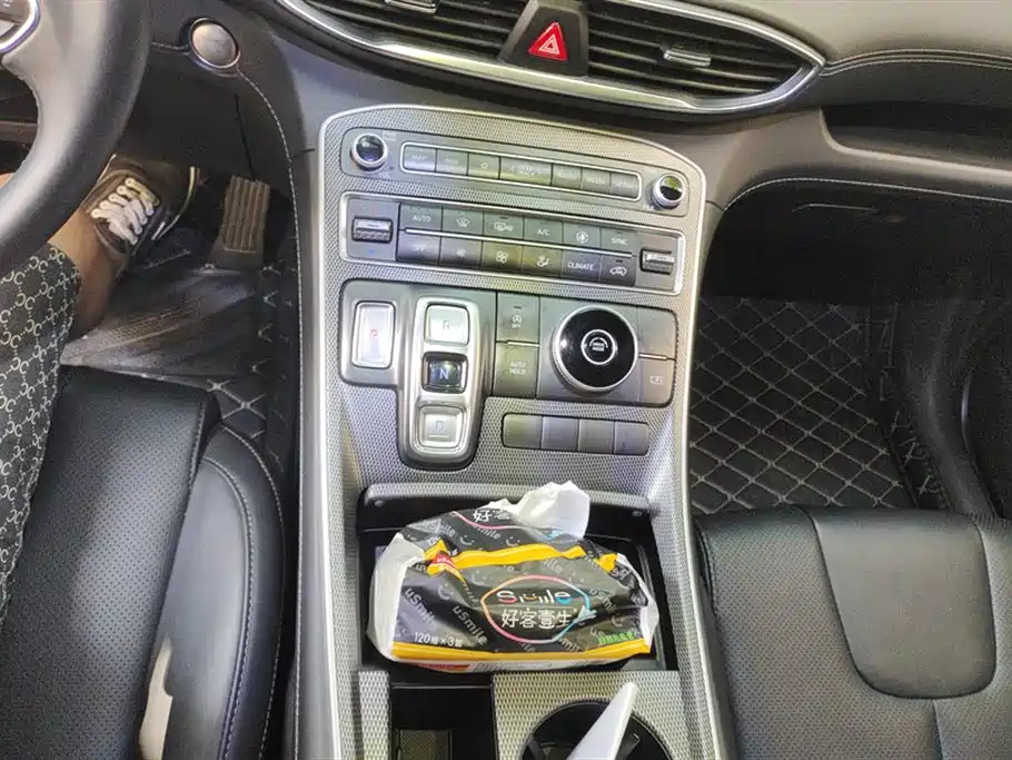 HYUNDAI SANTA FE 2023