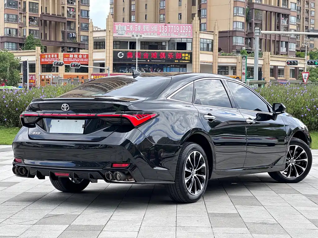 TOYOTA AVALON 2023