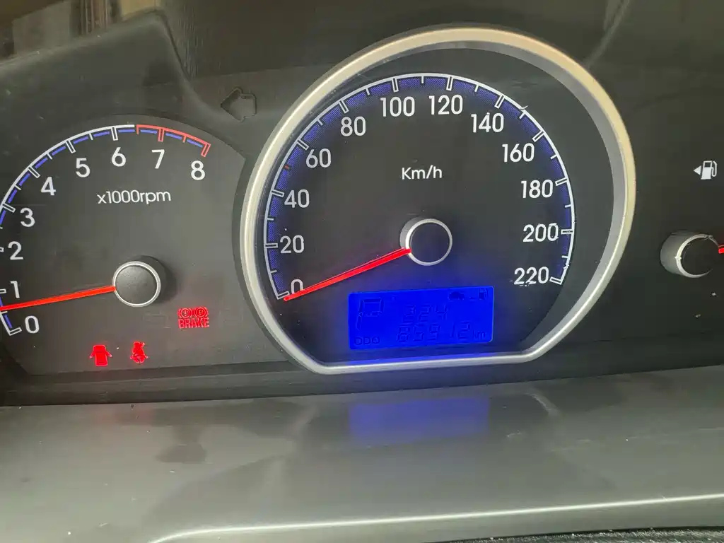 HYUNDAI CELESTA 2009