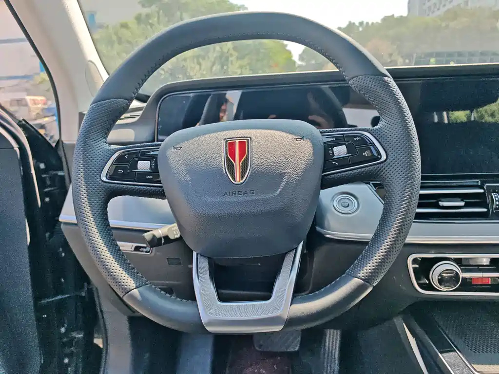 HONGQI HS5 2023