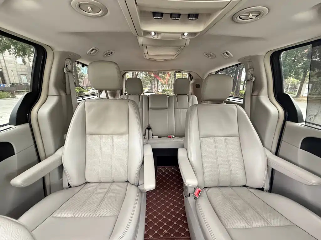 CHRYSLER BIG 捷龙 IMPORT 2015