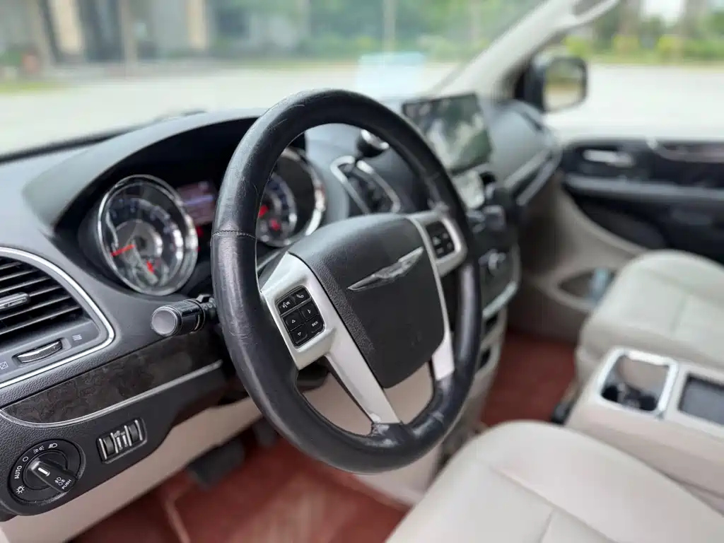 CHRYSLER BIG 捷龙 IMPORT 2015