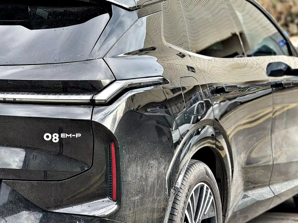LYNK&CO 08 NEW ENERGY 2025
