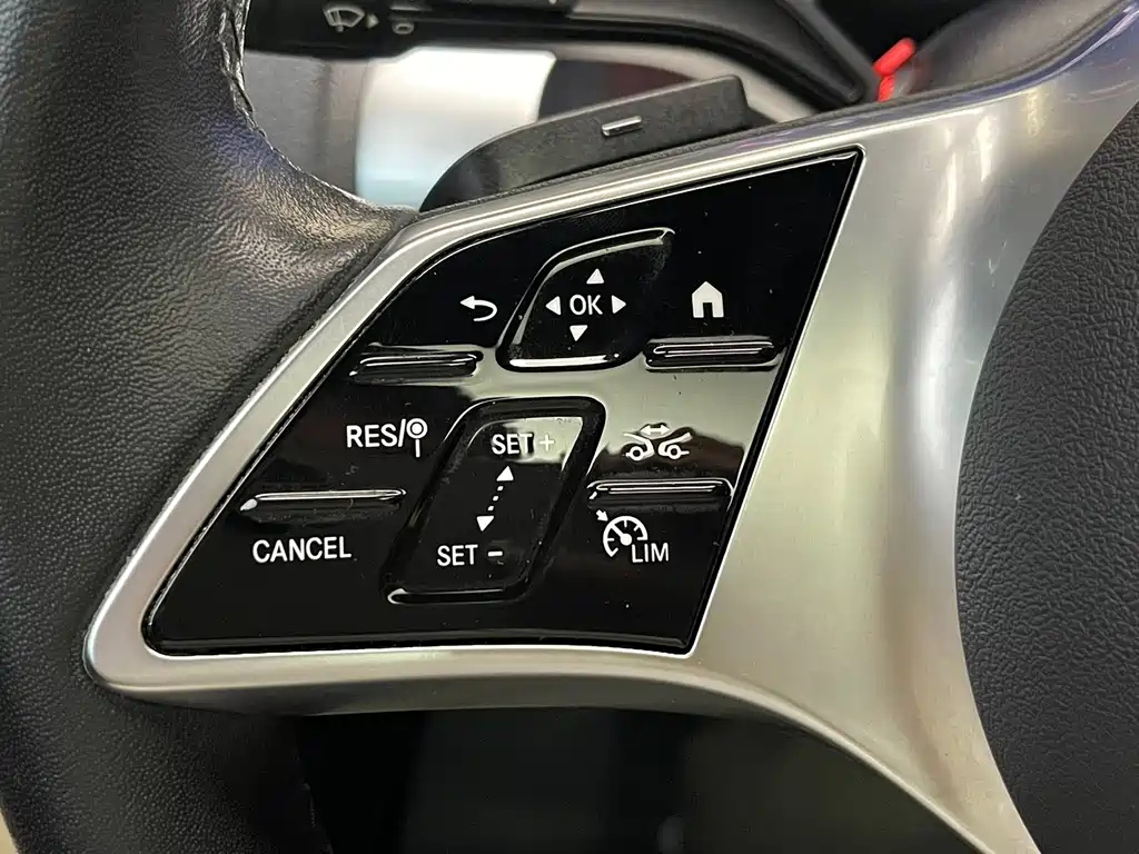 MERCEDES BENZ GLB 2024