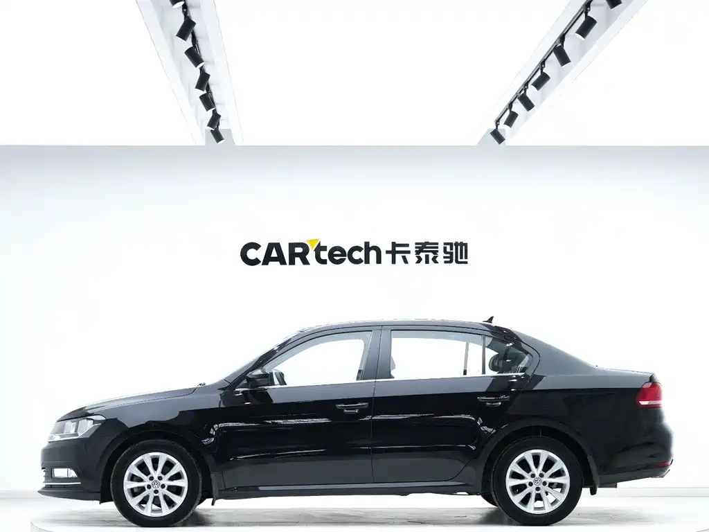 VOLKSWAGEN LAVIDA 2017