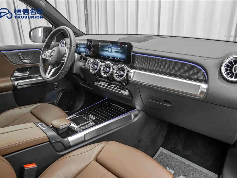 MERCEDES BENZ GLB 2020