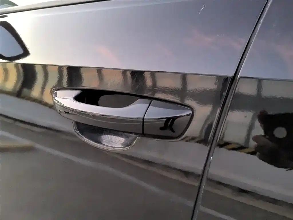 VOLKSWAGEN LAVIDA 2016