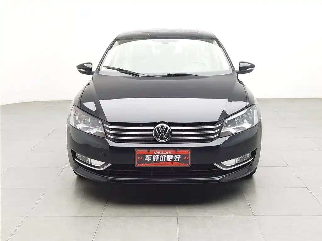 VOLKSWAGEN PASSAT 2015