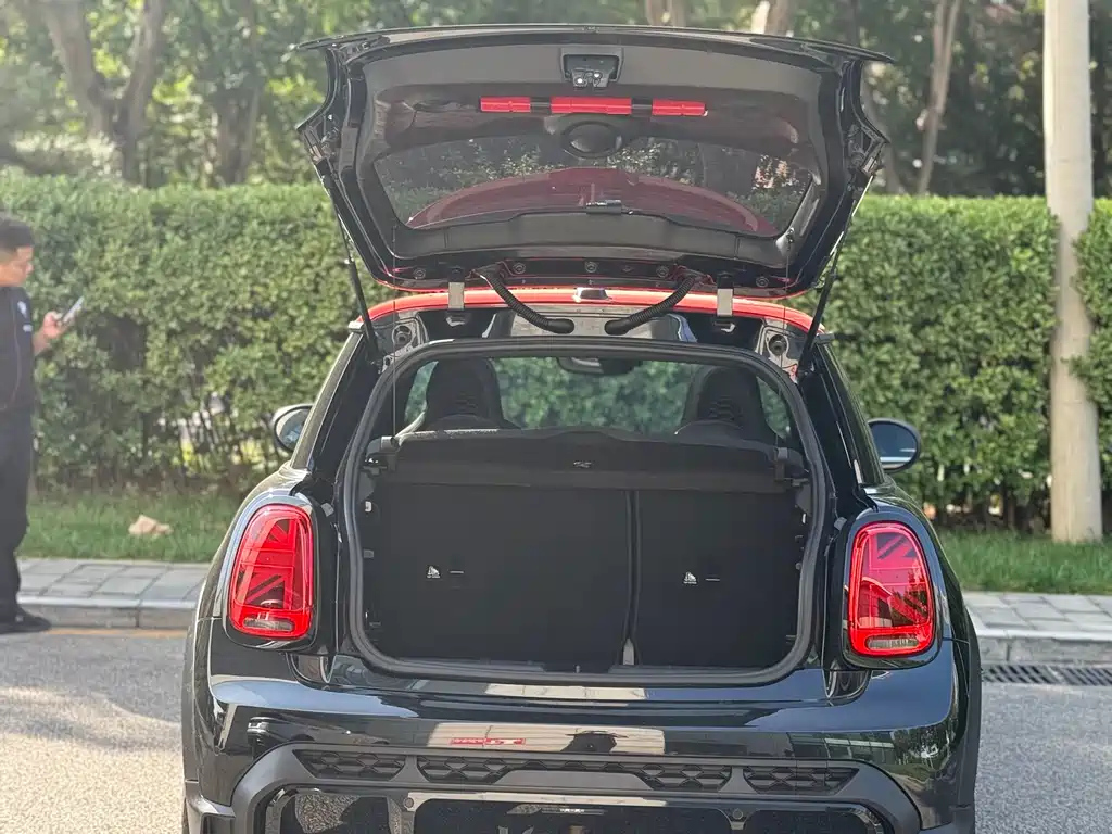 MINI JCW 2022