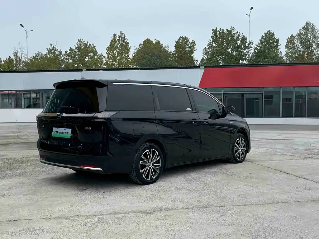 TRUMPCHI E8 NEW ENERGY 2024