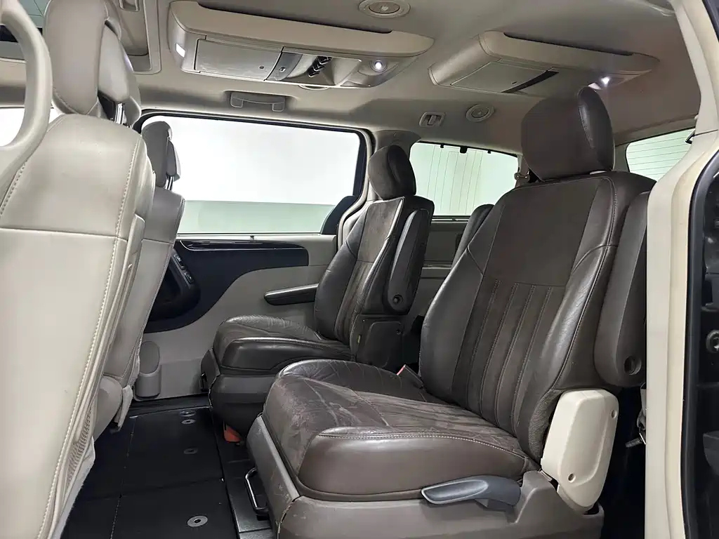 CHRYSLER BIG 捷龙 IMPORT 2014