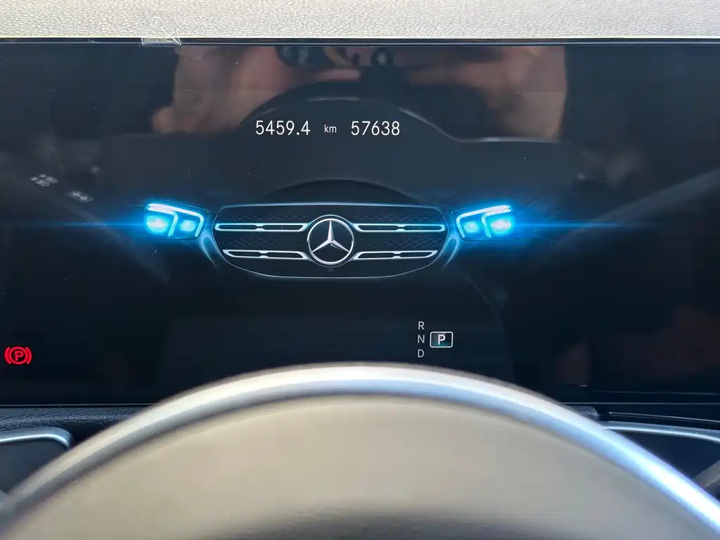 MERCEDES BENZ GLB 2022