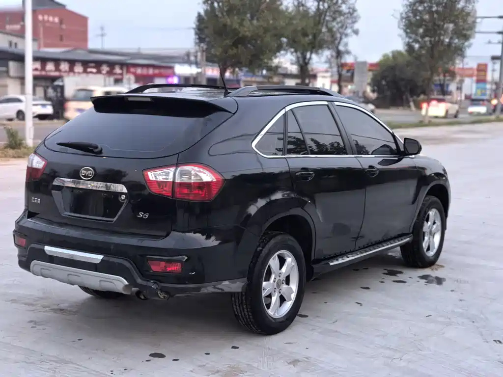 BYD S6 2013