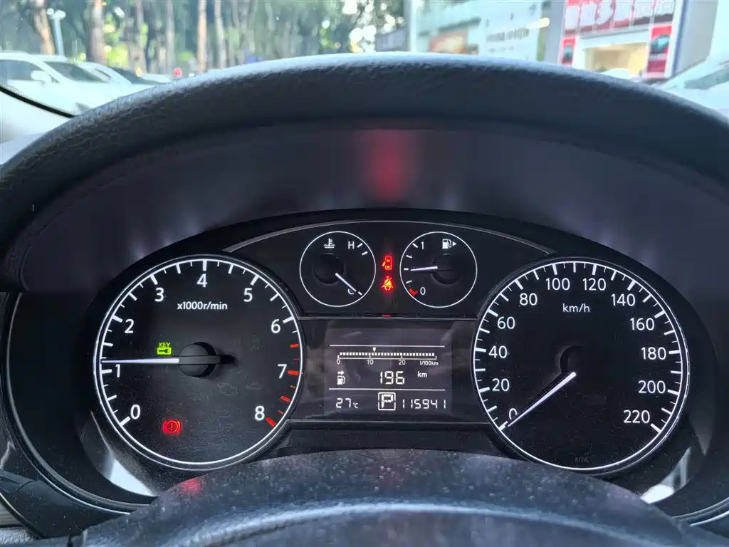 NISSAN TIIDA TIIDA 2012