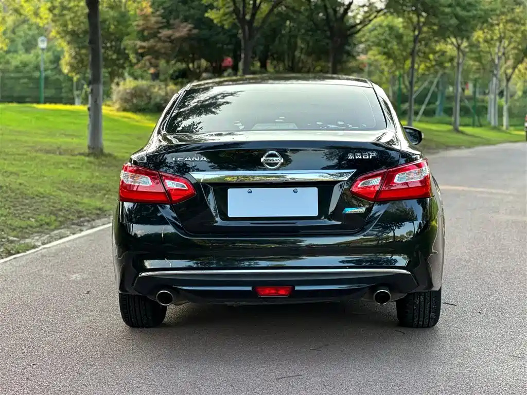 NISSAN TEANA 2018