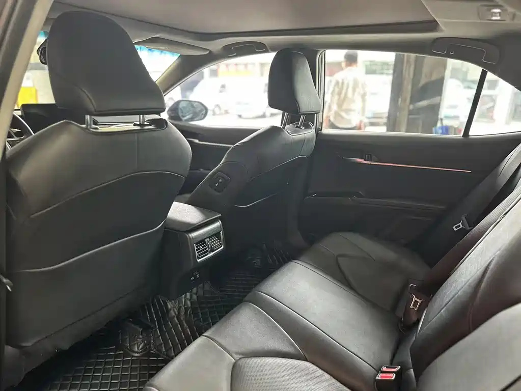 TOYOTA CAMRY 2021