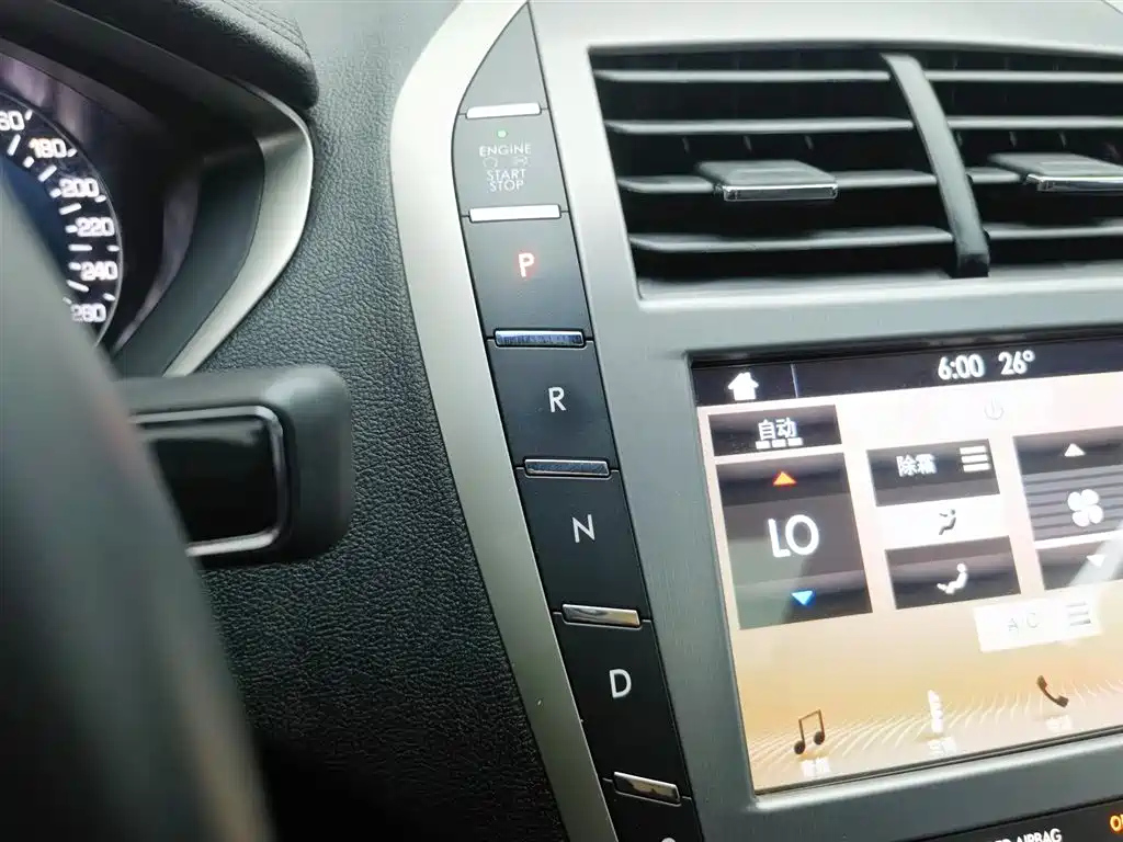LINCOLN MKZ 2017