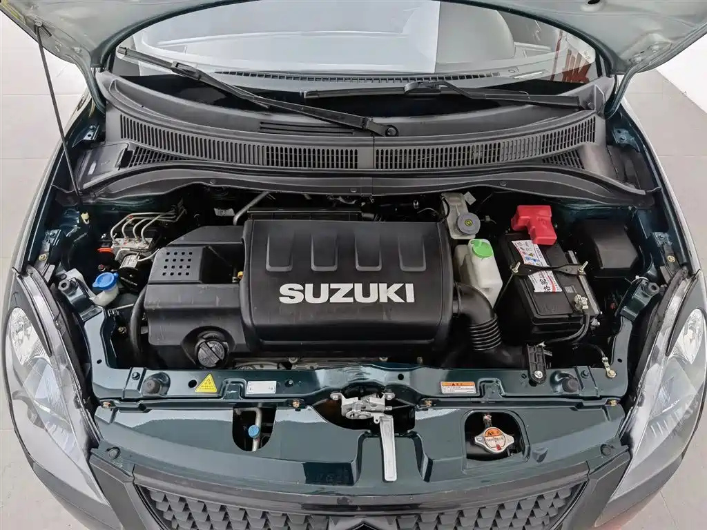 SUZUKI SWIFT 2016
