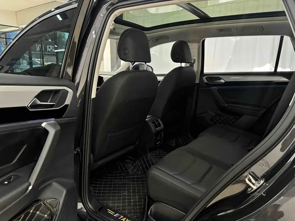 VOLKSWAGEN TAYRON 2021
