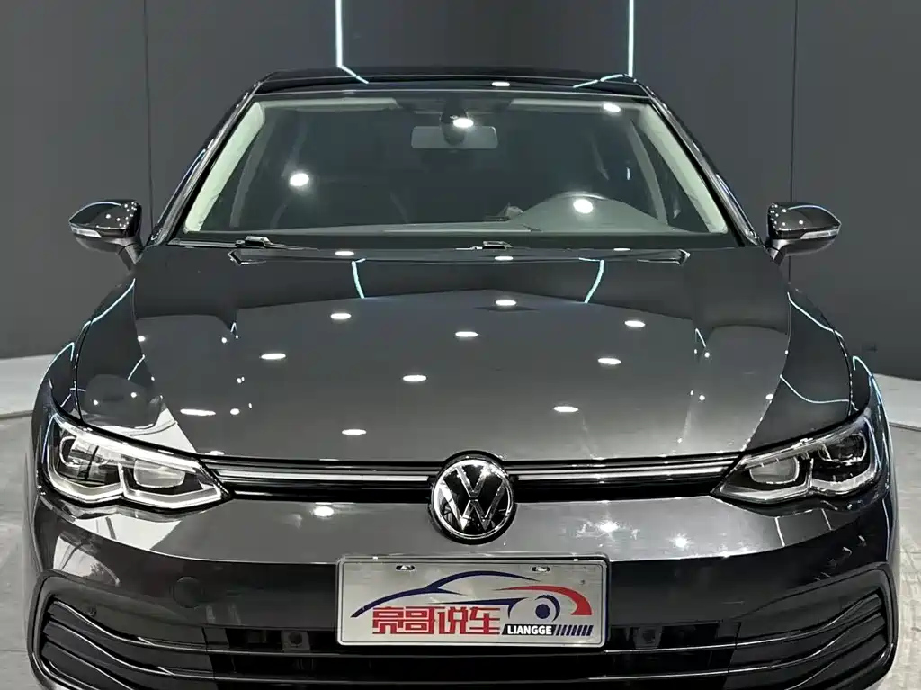VOLKSWAGEN GOLF 2022