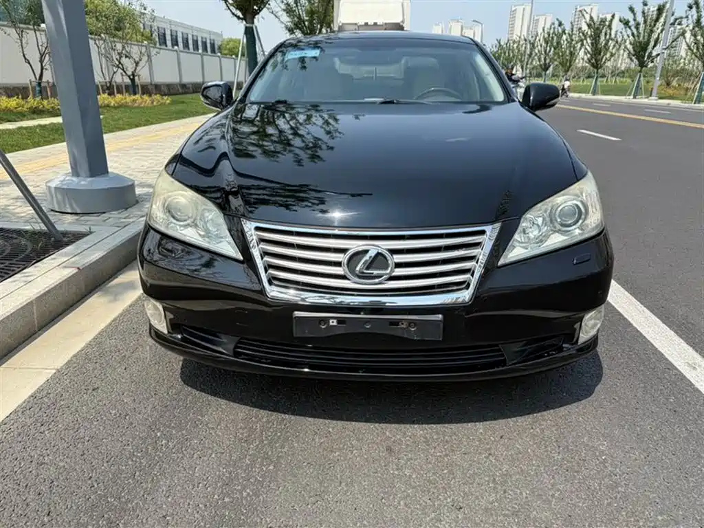 LEXUS ES 2010