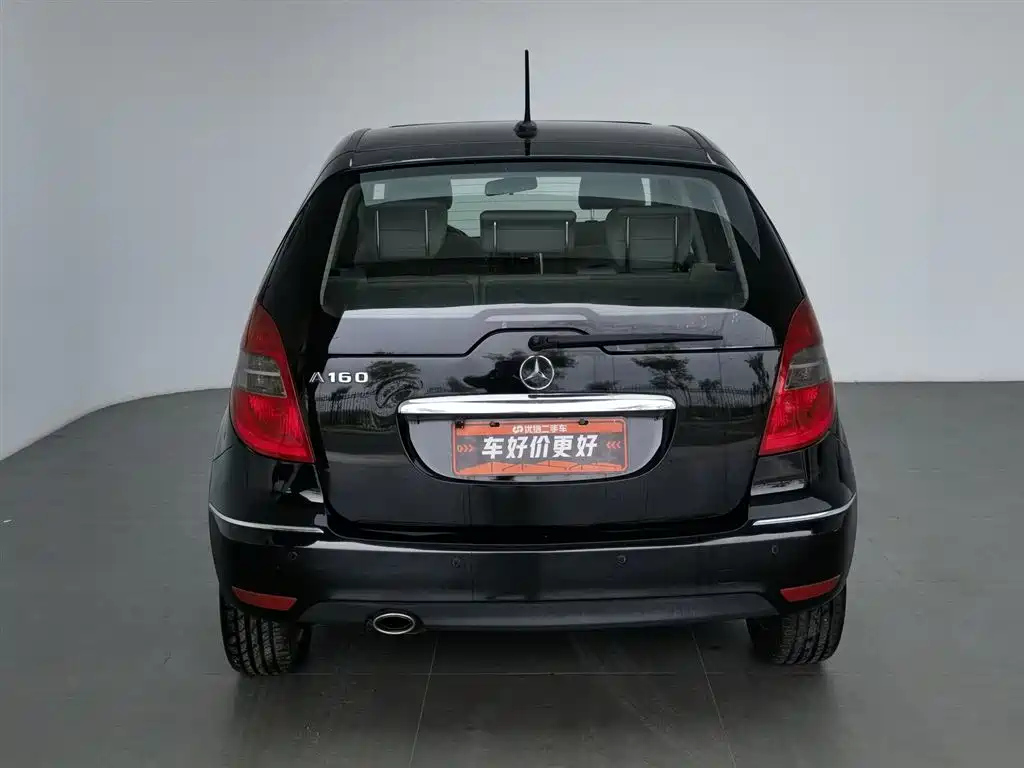 MERCEDES BENZ A-CLASS IMPORT 2011