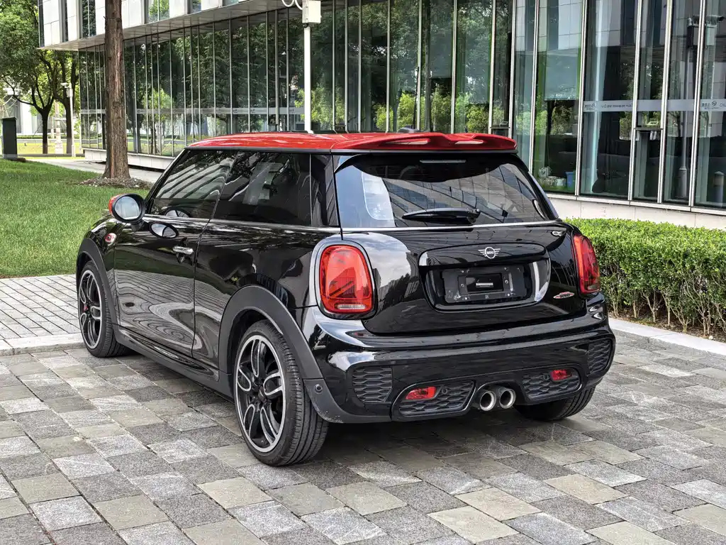 MINI JCW 2020